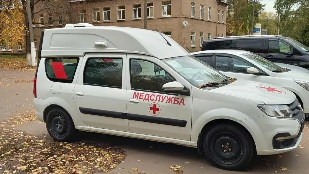 2 автомобиля для оказания паллиативной помощи передали в больницу Люберец