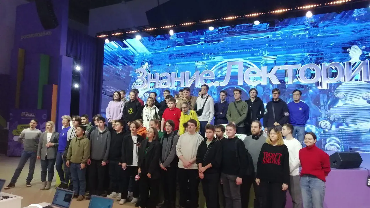 Студенты‑робототехники из колледжа Реутова организовали мастер‑классы на ВДНХ