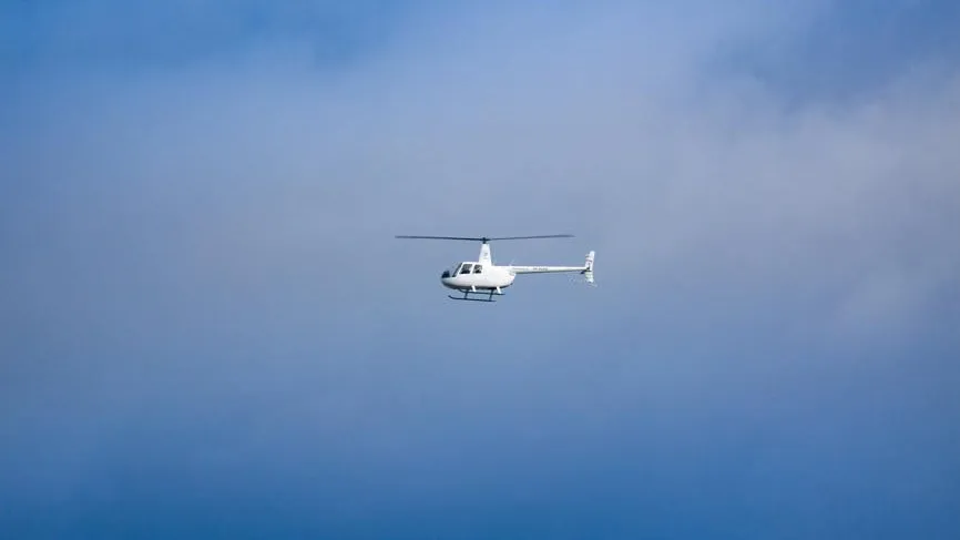 Исчезнувший с радаров в Амурской области вертолет Robinson влетел в сопку