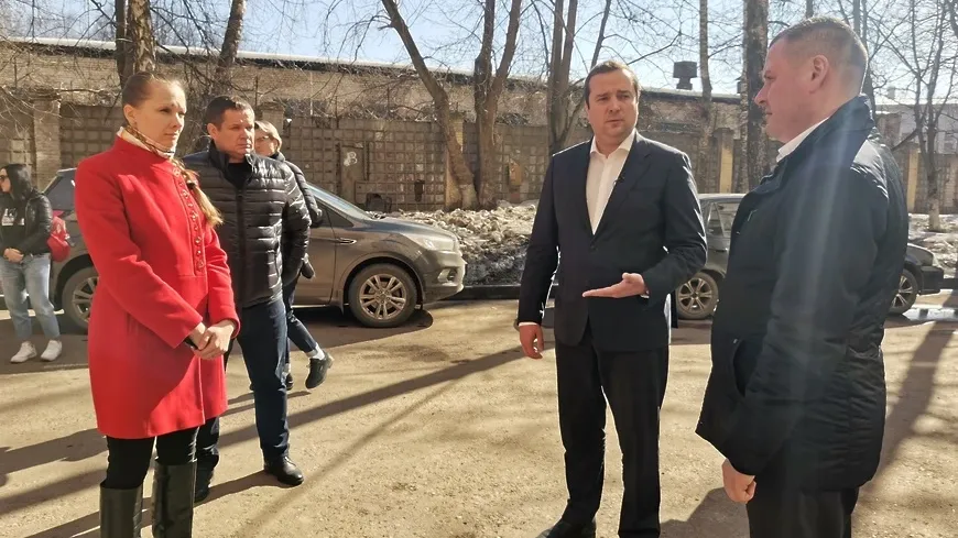 Жители дома в Королеве пожаловались на некачественный ремонт подъезда