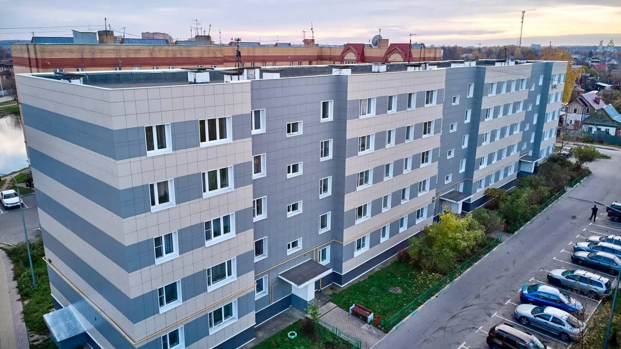Около 750 фасадов домов отремонтируют в Подмосковье в 2022 г