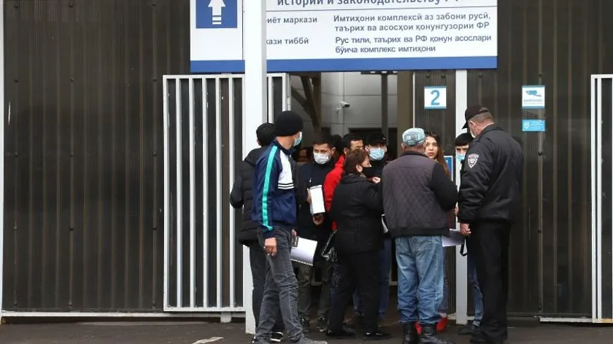 Единый миграционный центр в деревне Путилково Красногорска закроют до конца месяца
