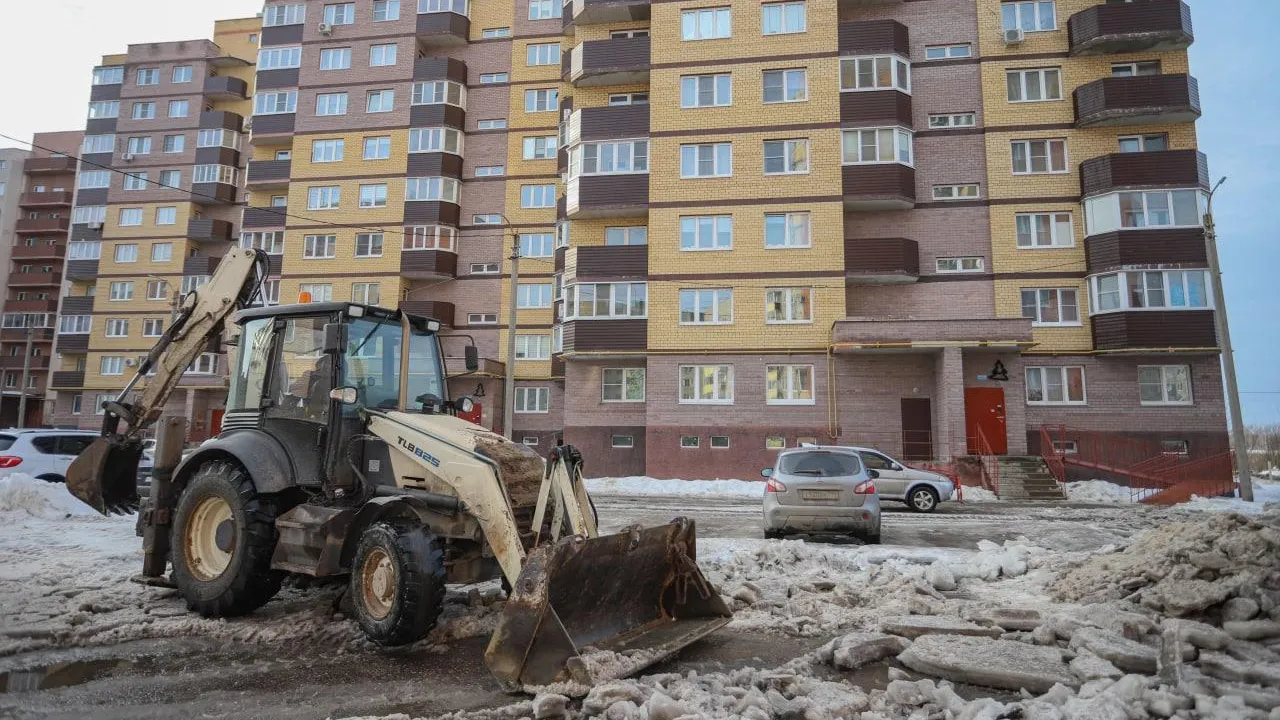 Более 200 рабочих ликвидируют последствия ледяного дождя в Шатуре