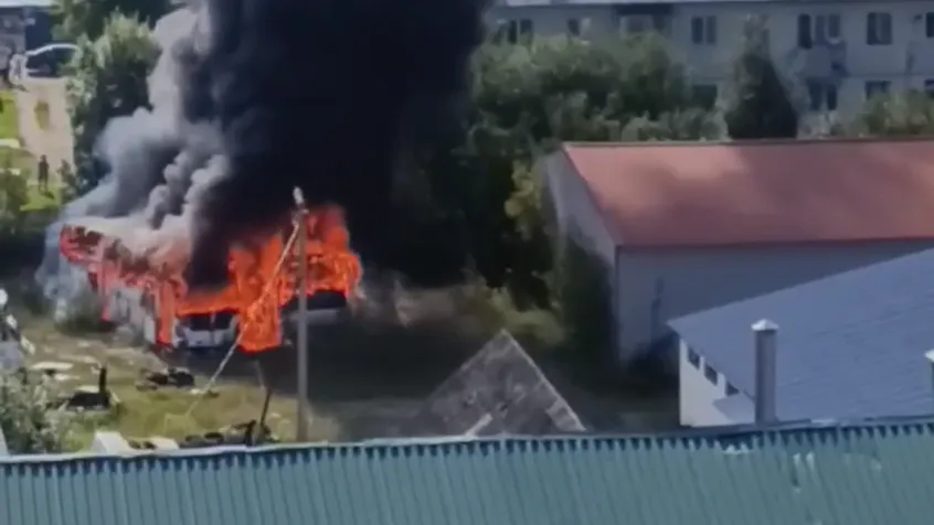 Несколько автобусов загорелись в подмосковной Кубинке