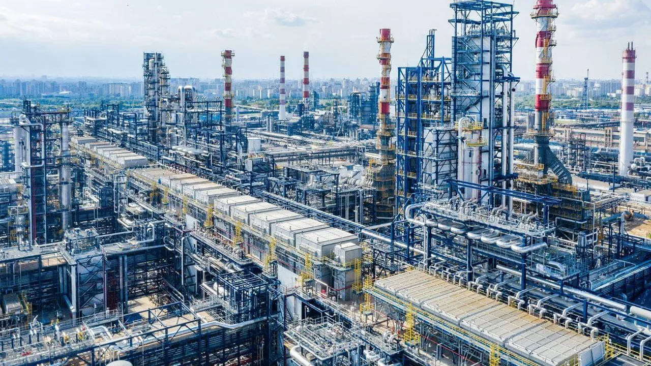 Отгрузка нефтепродуктов выросла на 5,5% в Подмосковье за 8 месяцев 2022 г