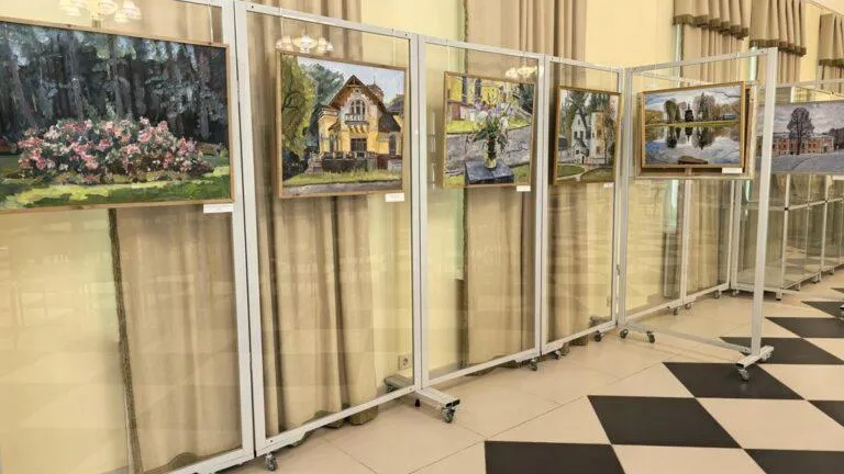 Выставка об усадьбах Подмосковья открылась в музее Пушкина в Одинцове