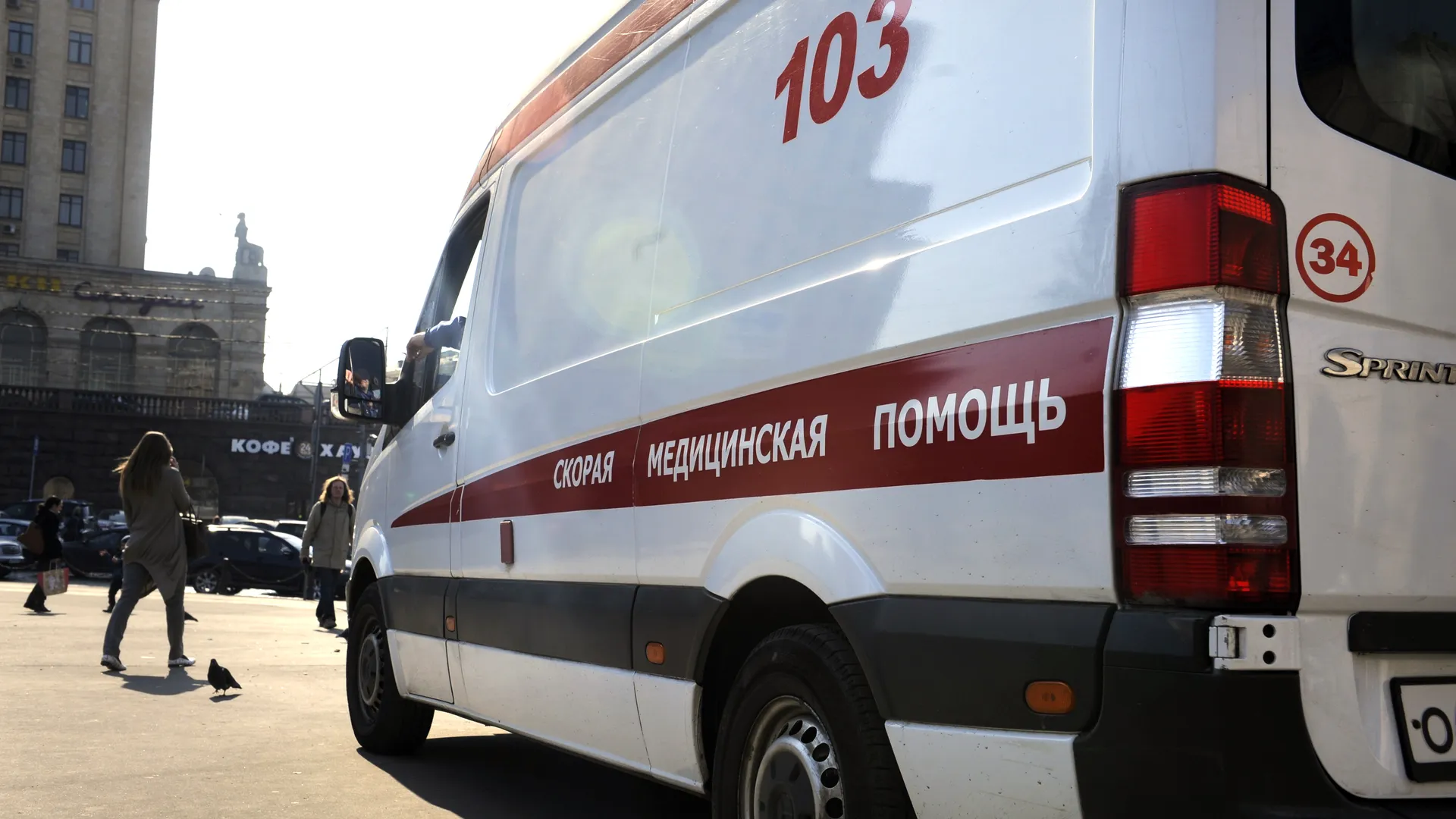 Ребенок погиб в Москве после падения из окна больницы