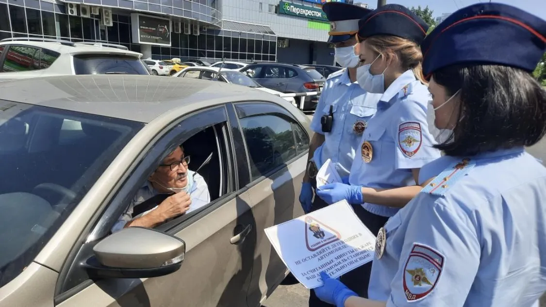 Сотрудники ГИБДД Люберец призвали водителей уступать дорогу пешеходам