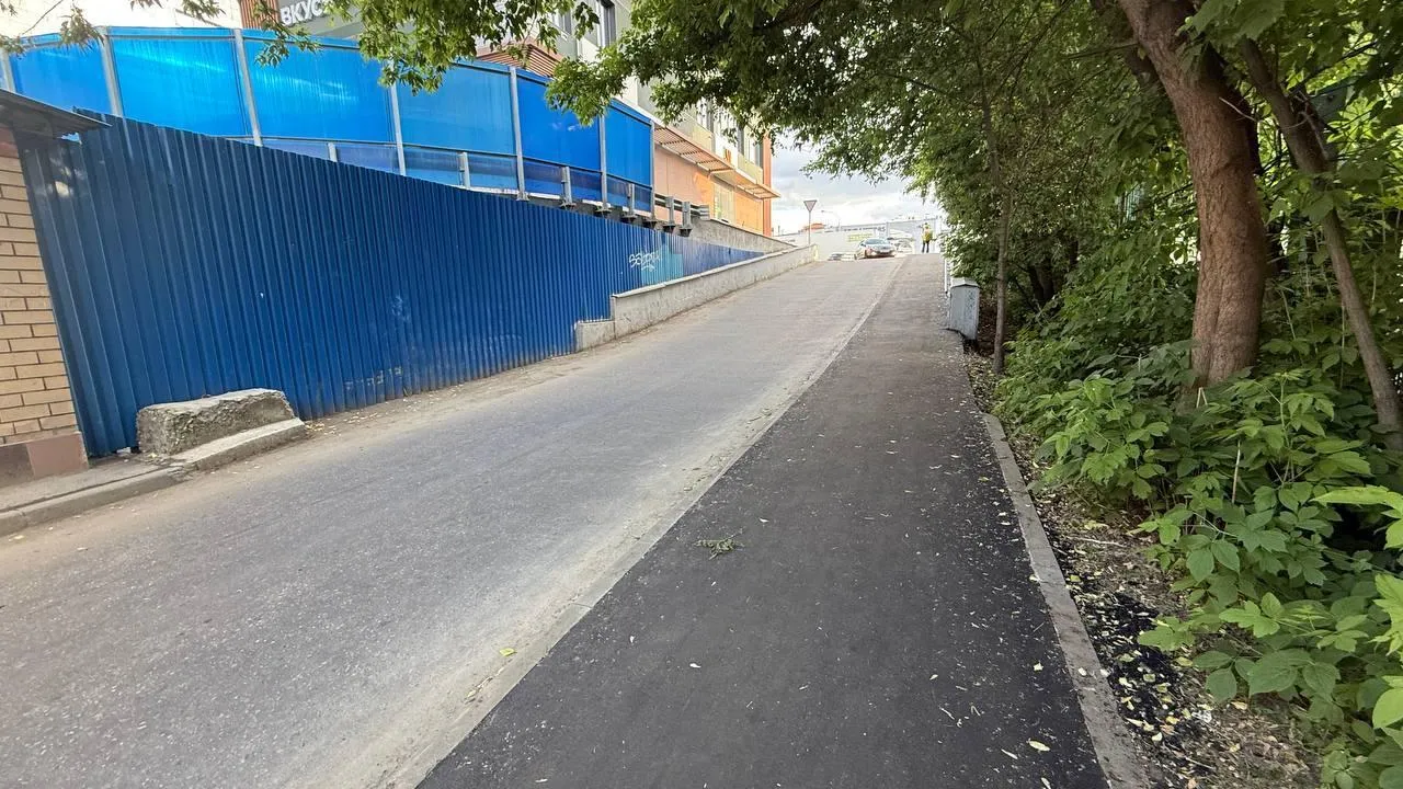 Обустройство нового тротуара в Люберцах завершили раньше срока