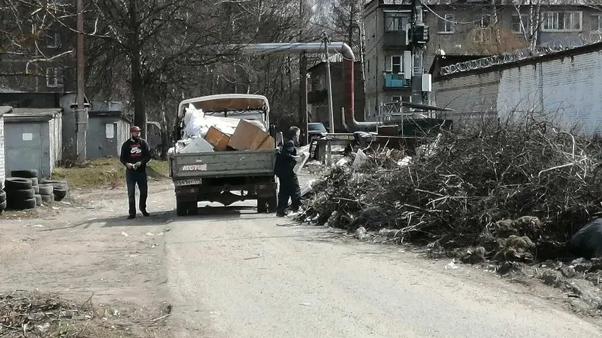 Более 15 человек привлекли к ответственности за сбросы строительного мусора в Люберцах