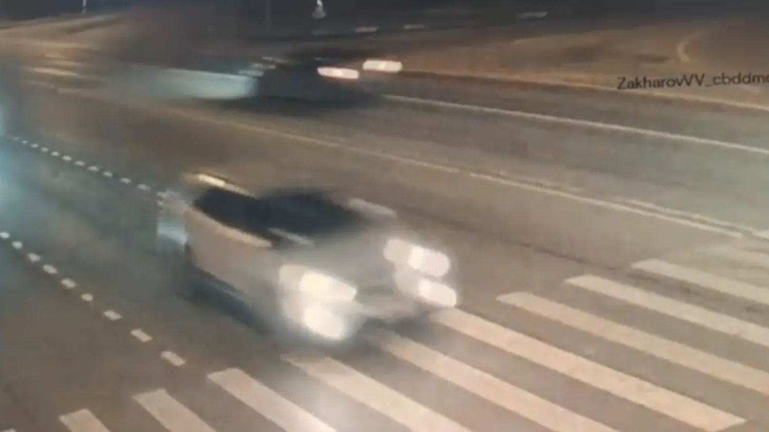 Заторы на дорогах Подмосковья достигли 6 баллов вечером 8 декабря