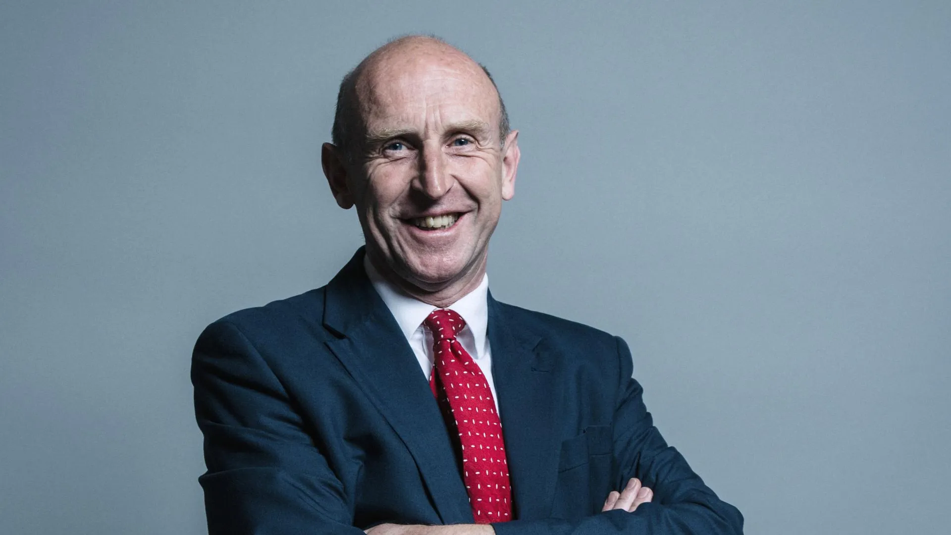 Sun: глава Минобороны Британии едва не попал под удар «Орешником» на Украине