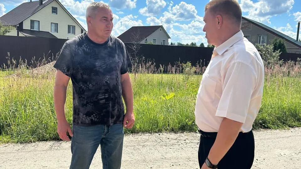 В Волоколамске проводятся мероприятия по борьбе с борщевиком