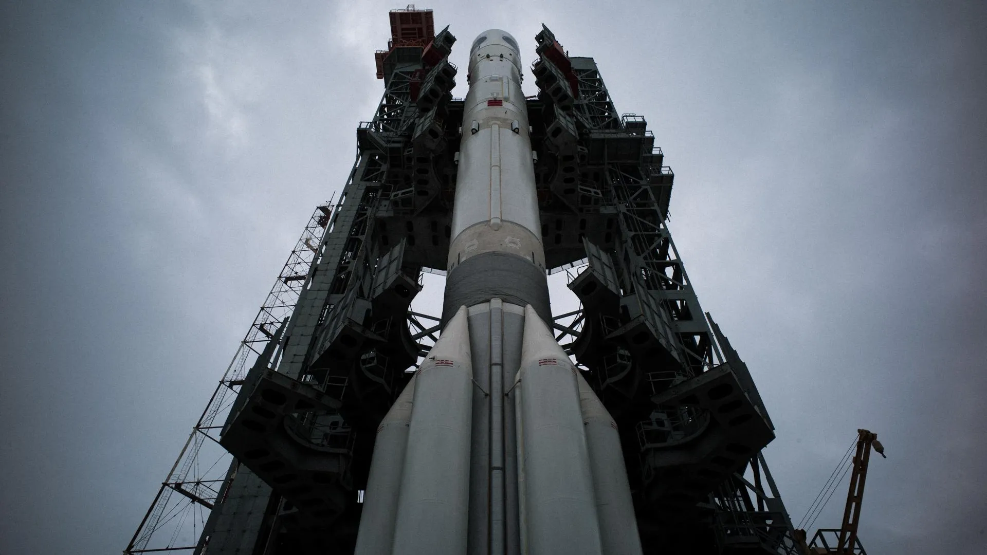 Лыткаринский завод обеспечил метеоспутник оборудованием для съемки Земли