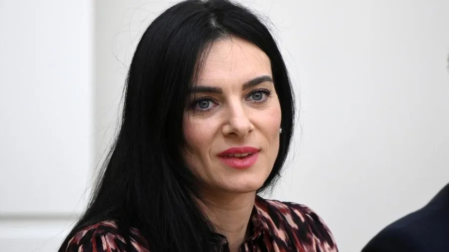 Живущая в Испании Исинбаева накопила около 400 тысяч рублей долгов за коммуналку