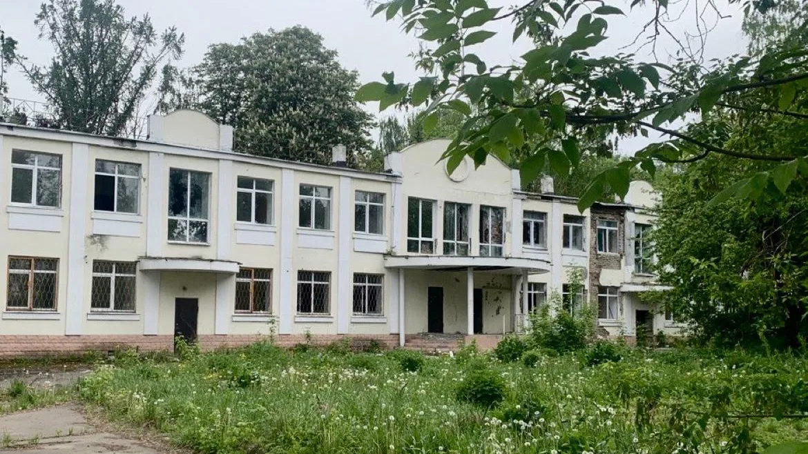 В Коломне снесли аварийный нежилой объект капитального строительства