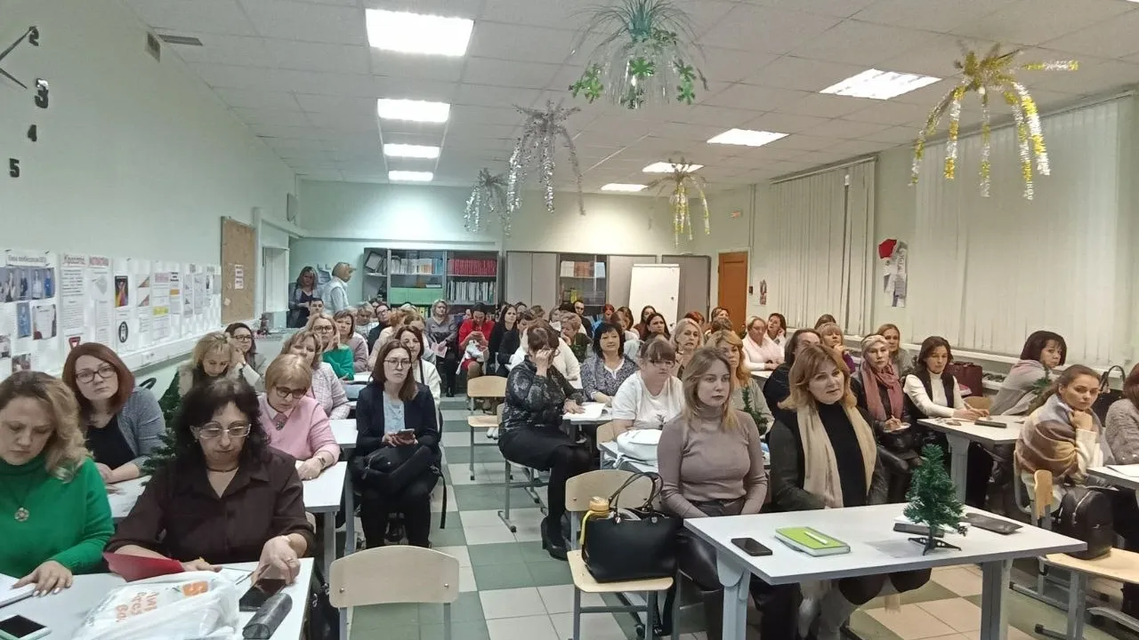 В гимназии №6 Щелкова прошло совещание по использованию образовательной платформы «Сферум»