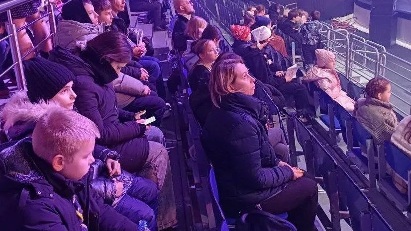 Более 500 детей из Дмитровского округа посетили ледовое шоу «Снежная Королева»