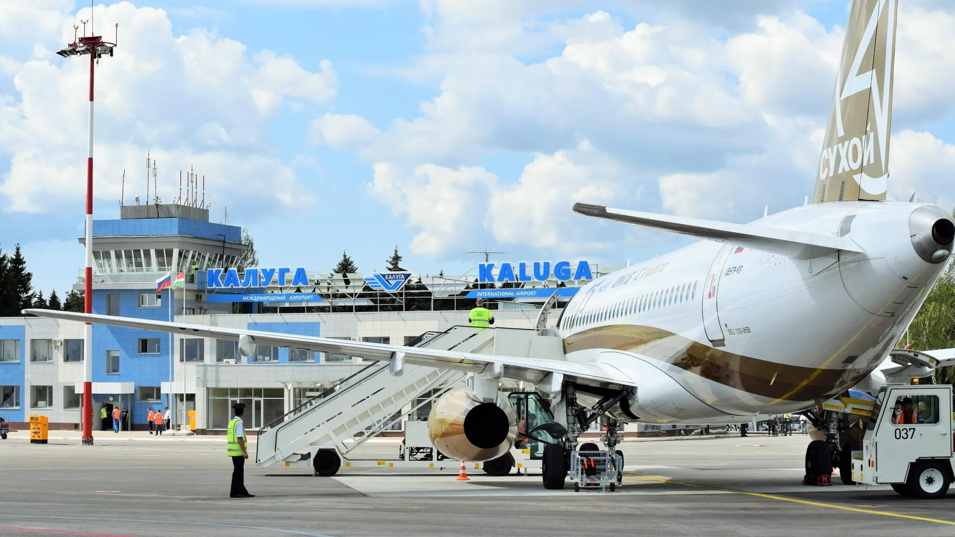 В аэропорту Калуги перестали принимать и отправлять самолеты