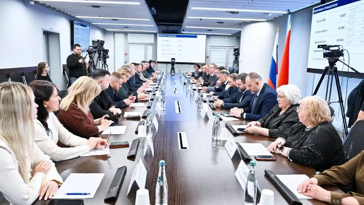 Более 4 тыс лифтов заменят в Подмосковье по контракту с Серпуховским заводом