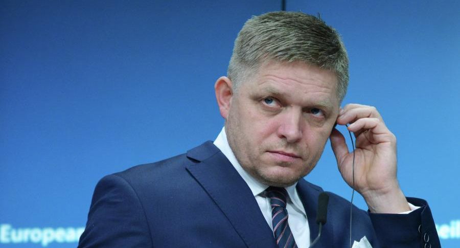 Фицо поддержал принятие резолюции против антироссийских санкций