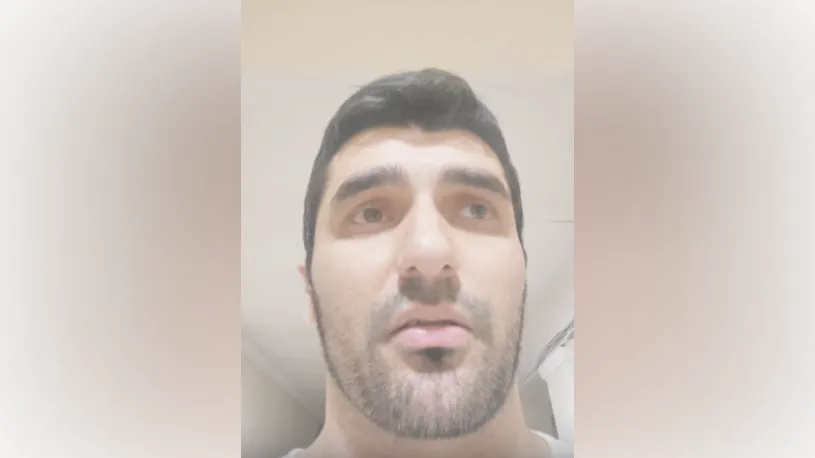 Блогер из Дагестана растоптал и оплевал христианский крест в прямом эфире
