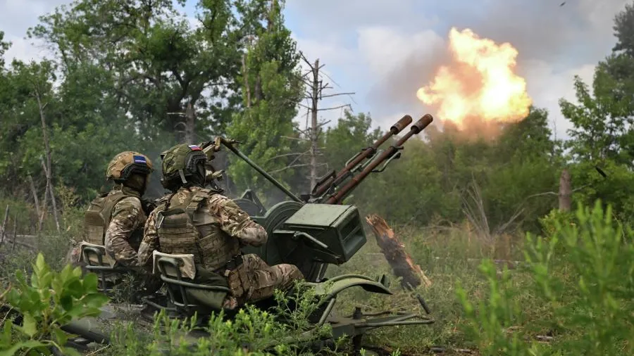 ВС РФ сбили два воздушных объекта украинских войск в небе над Курской областью