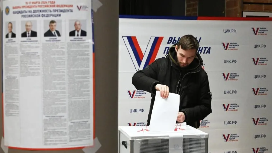 Явка на выборах президента в России составила 36,61% на 09:15 16 марта