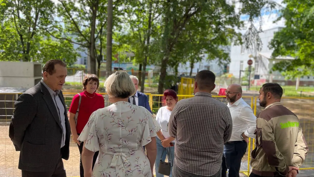 В Королеве «Единая Россия» проконтролировала выполнение работ по капремонту теплосети