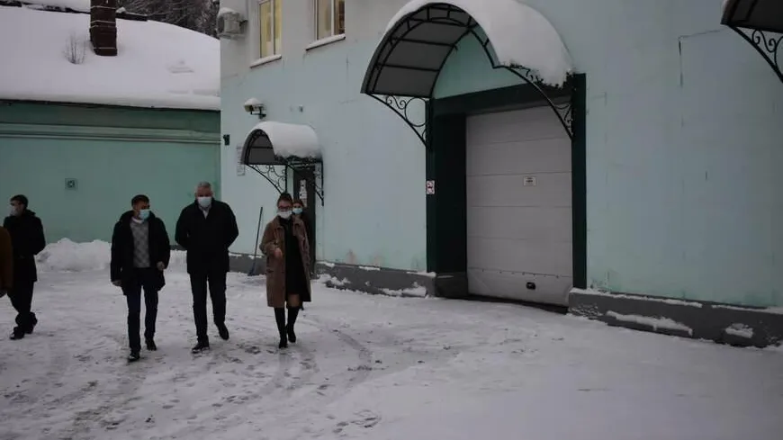 Депутат Ефимов проверил качество ремонта помещений подстанции скорой помощи в Балашихе