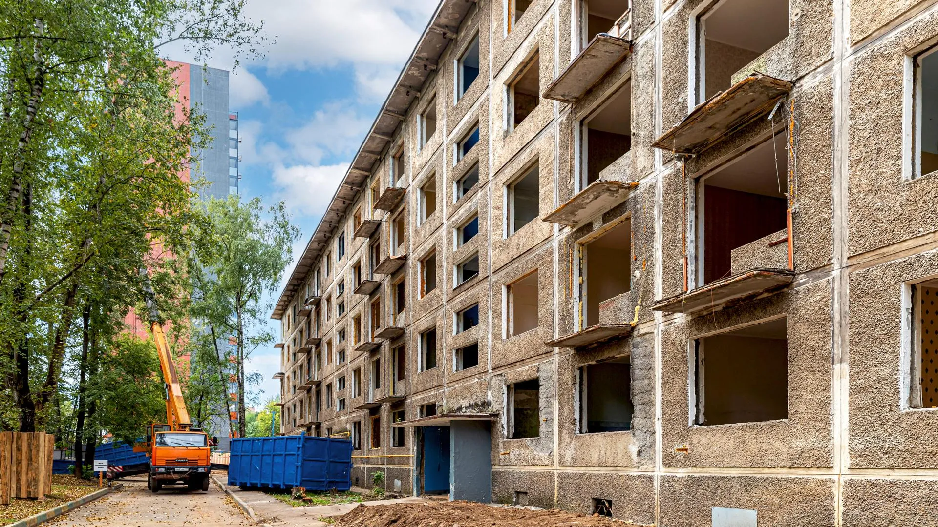 Ефимов: на востоке столицы по реновации расселили жителей более 200 домов