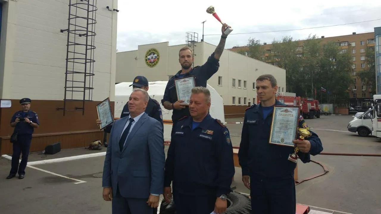 Пожарный из Волоколамска стал лучшим в Подмосковье