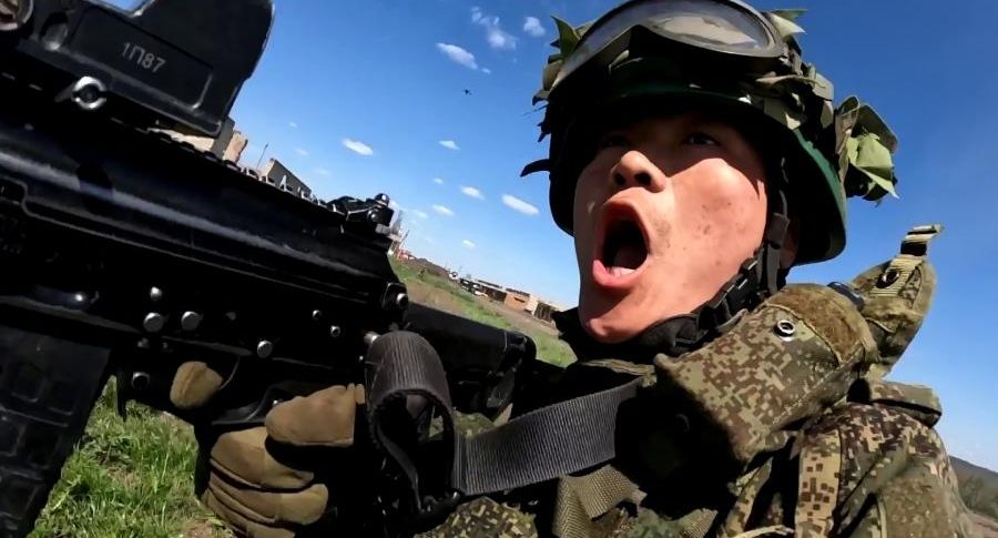 CNN: Ким Чен Ын может отправить еще 25-30 тысяч военных для помощи ВС России