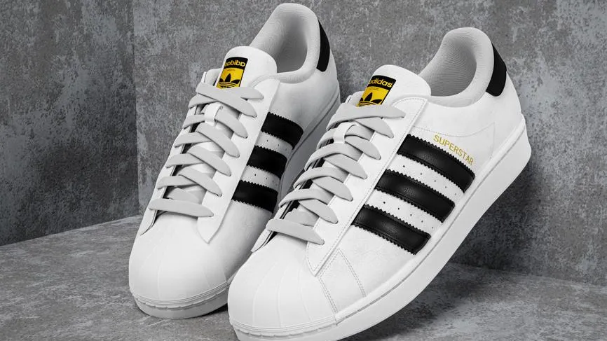 Бизнесмены за копейки легализуют в РФ продажу «паленой» обуви Adidas и Nike