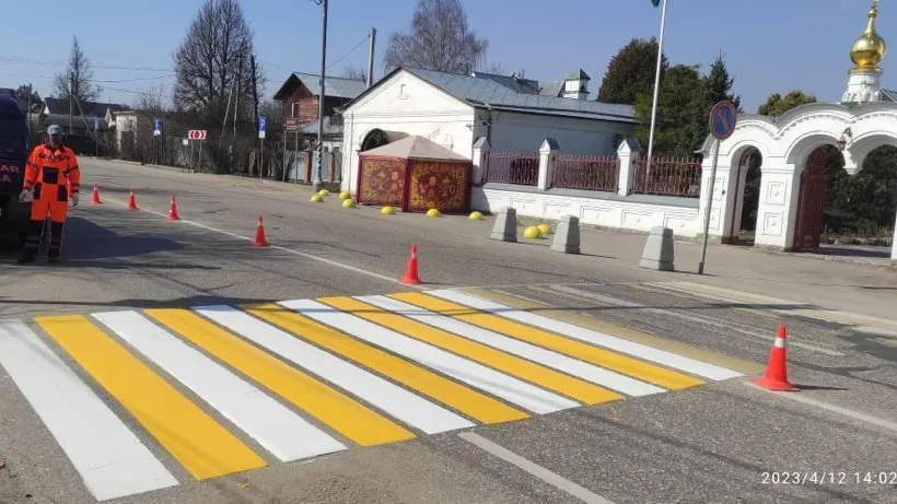 В Подмосковье приступили к восстановлению дорожной разметки