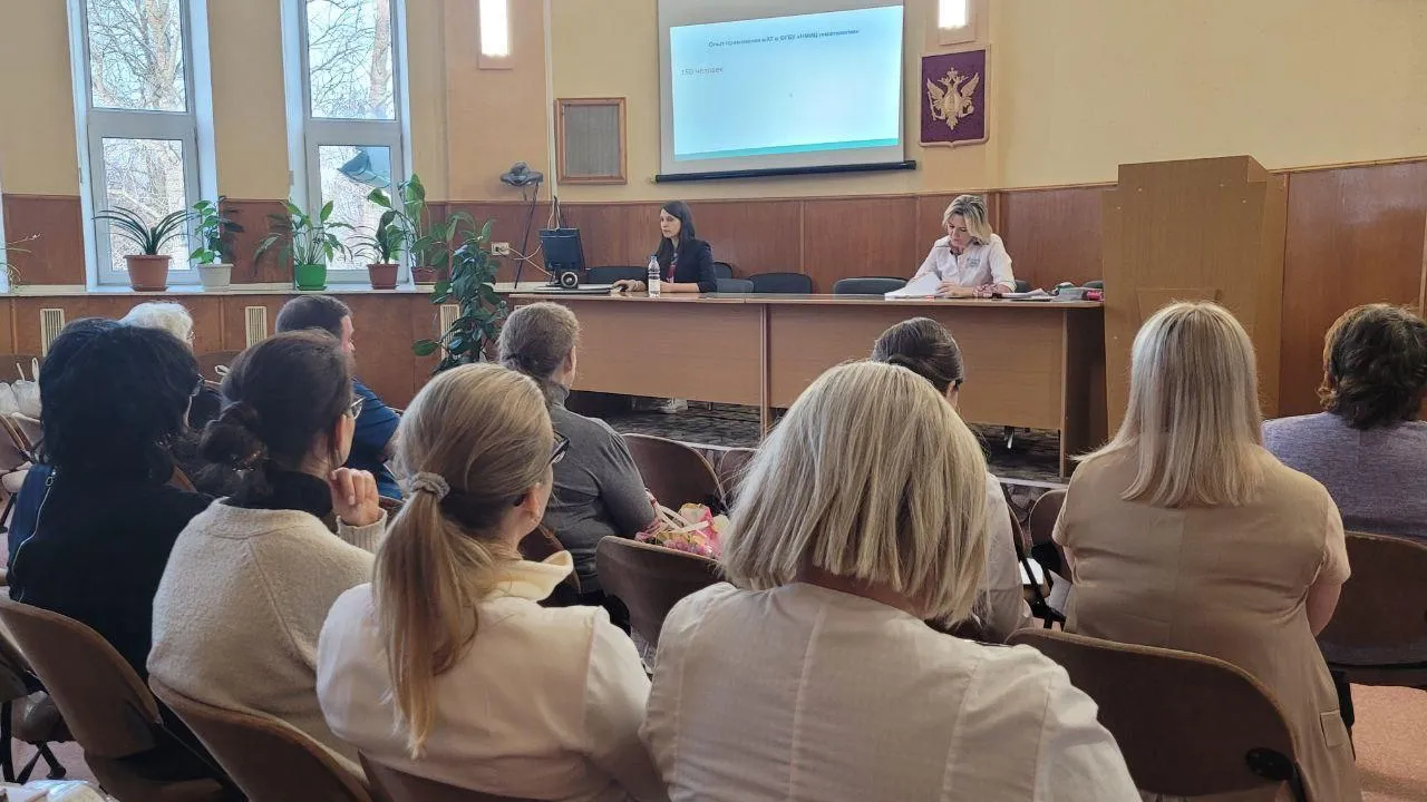 В больнице Коломны прошла встреча врачей, посвященная лечению и профилактике COVID‑19
