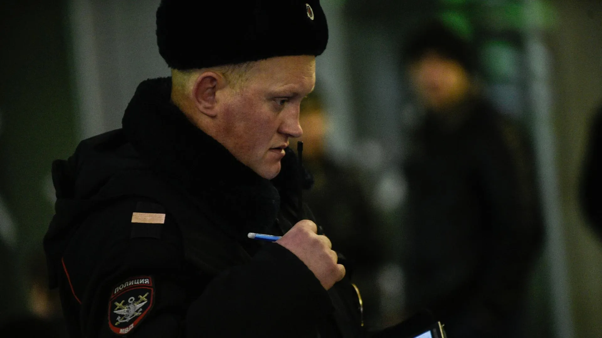 Столичная полиция убедила школьника с ножом сдаться