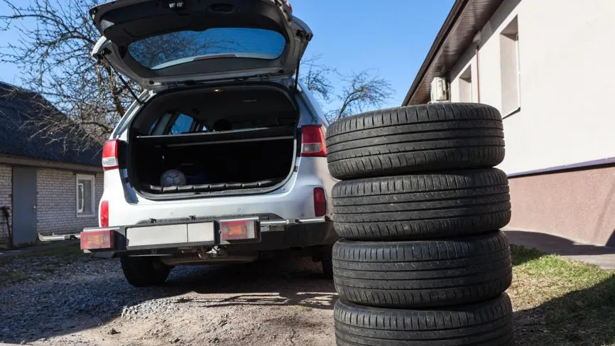 Россиян будут штрафовать на 500 рублей за летнюю резину зимой