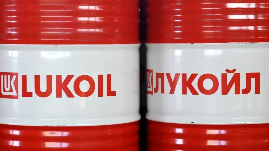 Politico: в Венгрии может произойти топливный кризис после остановки транзита нефти