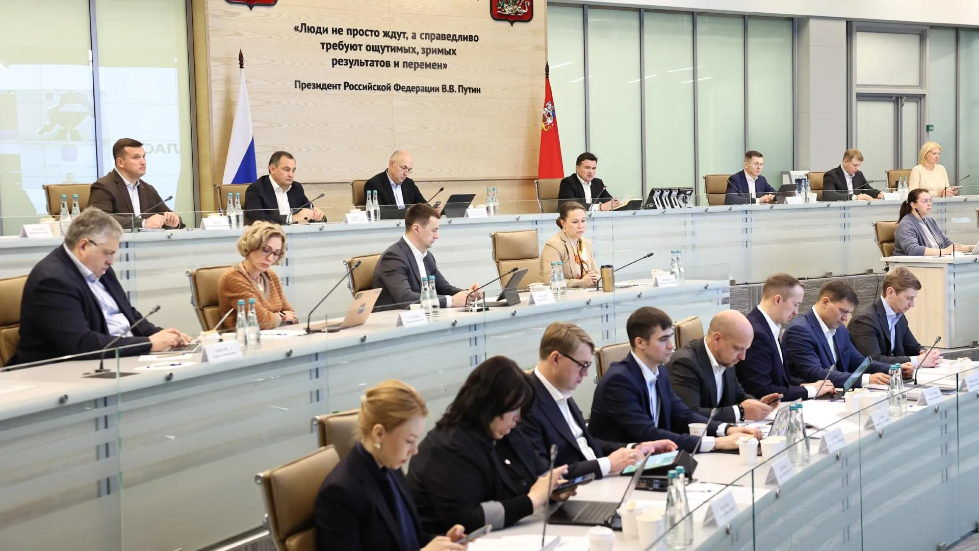 Губернатор: в Подмосковье расселяют аварийное жилье опережающими темпами