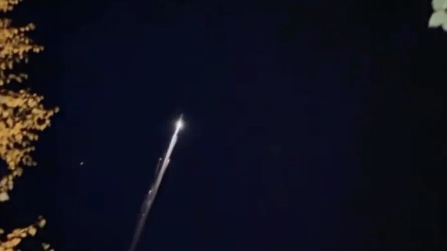 Метеорит? НЛО напугало жителей Челябинска и казахстанского Петропавловска