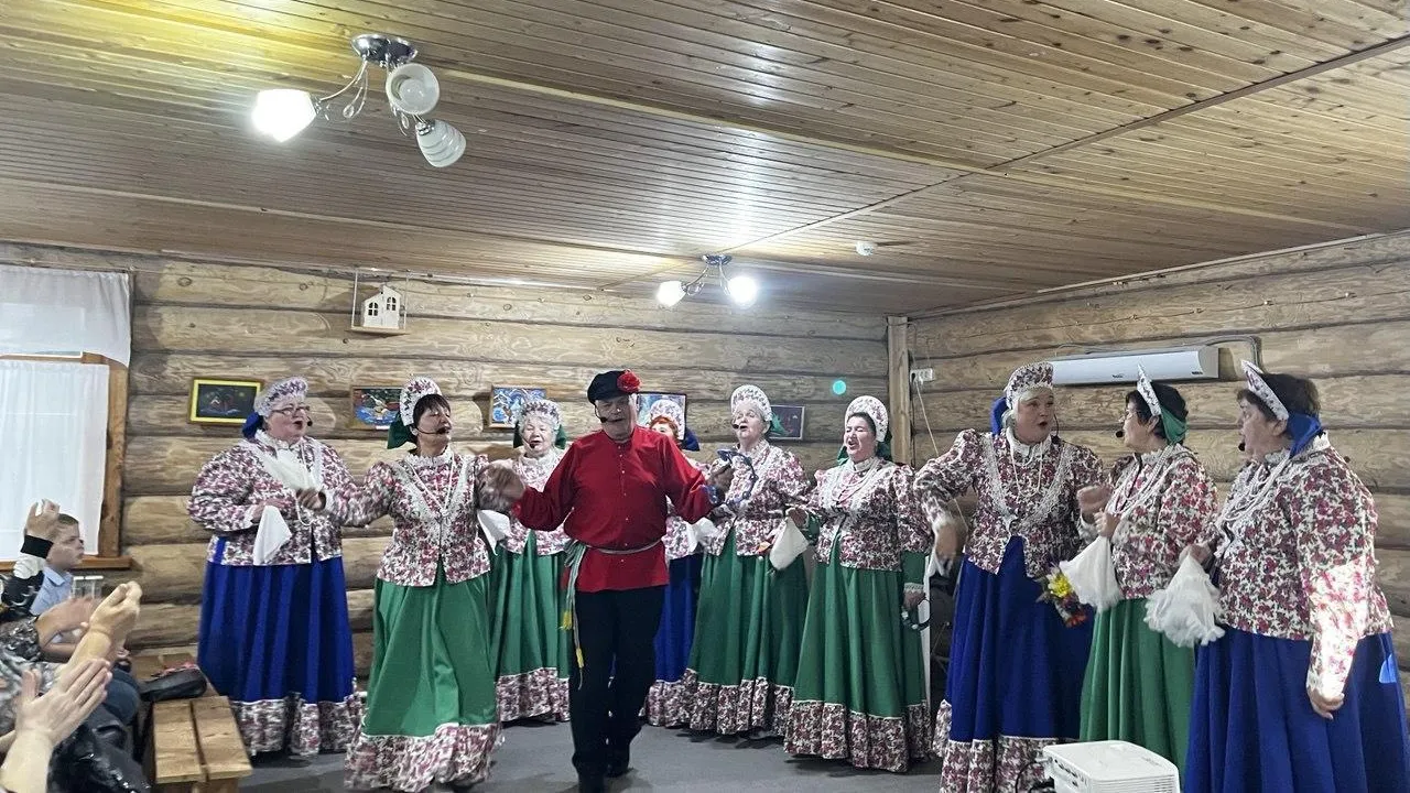 В Кашире прошел концерт ко дню матери для участников проекта «Активное долголетие»