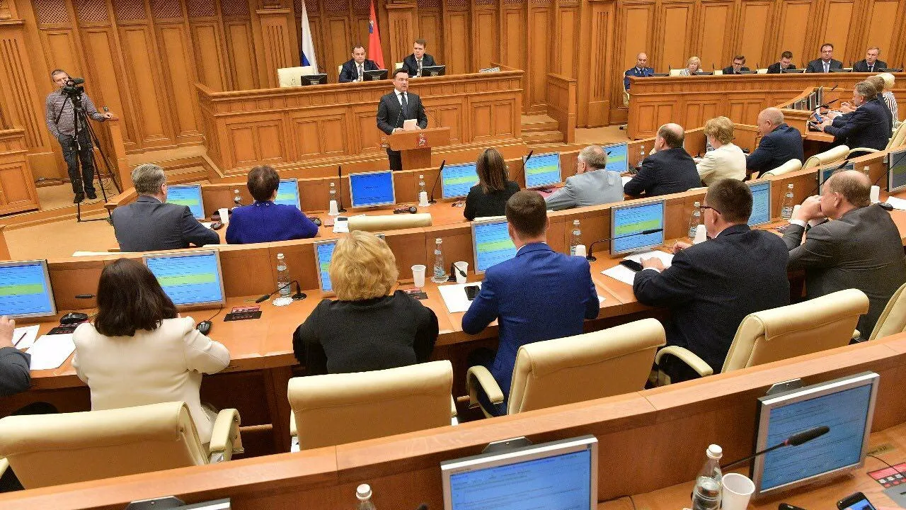 Воробьев напомнил властям о необходимости работать результативно и открыто