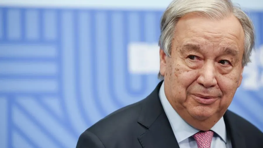 Гутерреш сообщил о приостановке программ помощи в ряде районов Украины