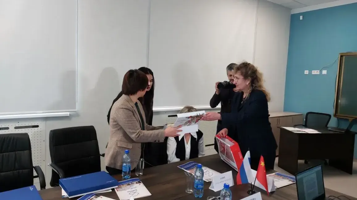 Китайская делегация посетила школу №5 в Богородском округе