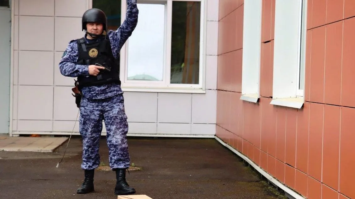 Плановые учения по антитеррористической безопасности прошли в ступинской школе № 2