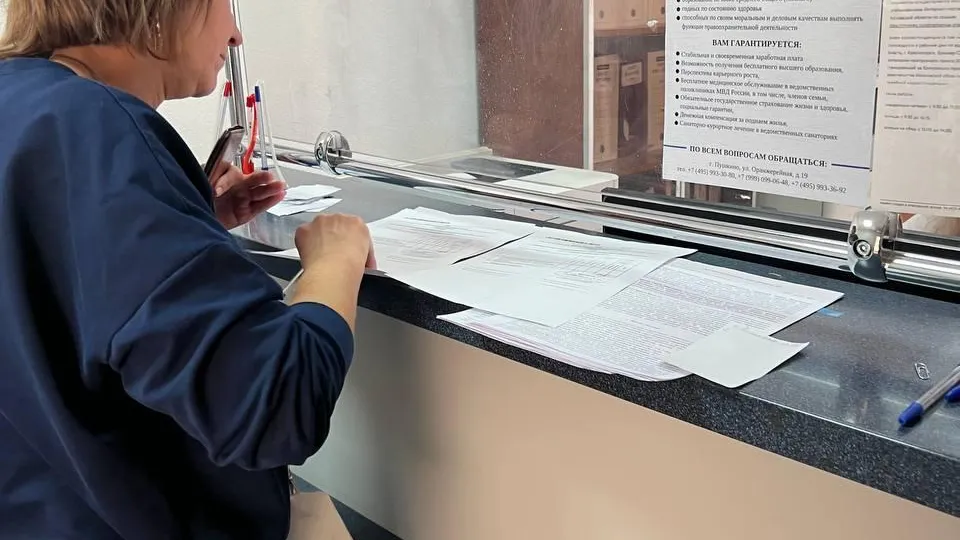 Ключи от новых квартир вручили переселенцам из аварийного жилья в округе Пушкинский