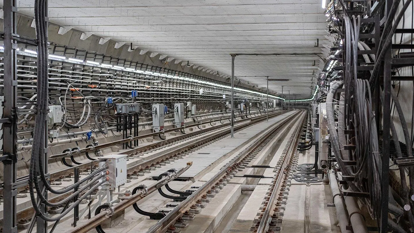 Около 90 км рельсов и 22 тыс шпал заменят в московском метро в 2020 году