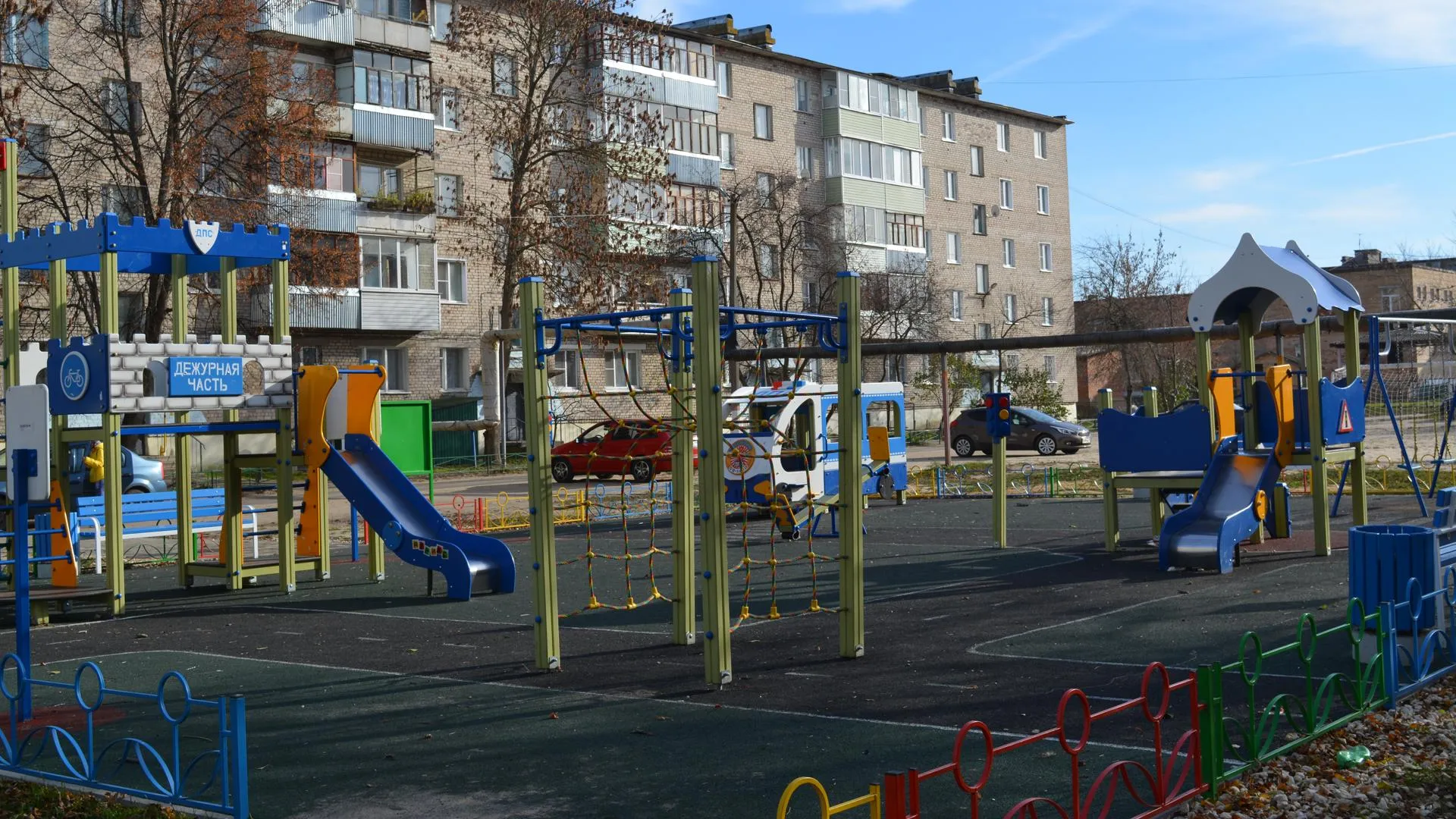 Один из дворов поселка Дубровицы Подольска планируют комплексно благоустроить в 2018 году