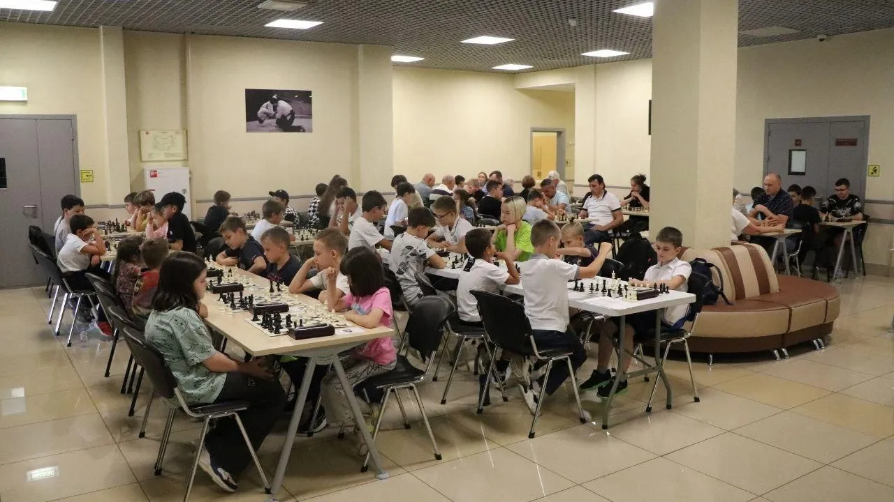Шахматистка из Дмитрова одержала победу на соревнованиях по быстрым шахматам